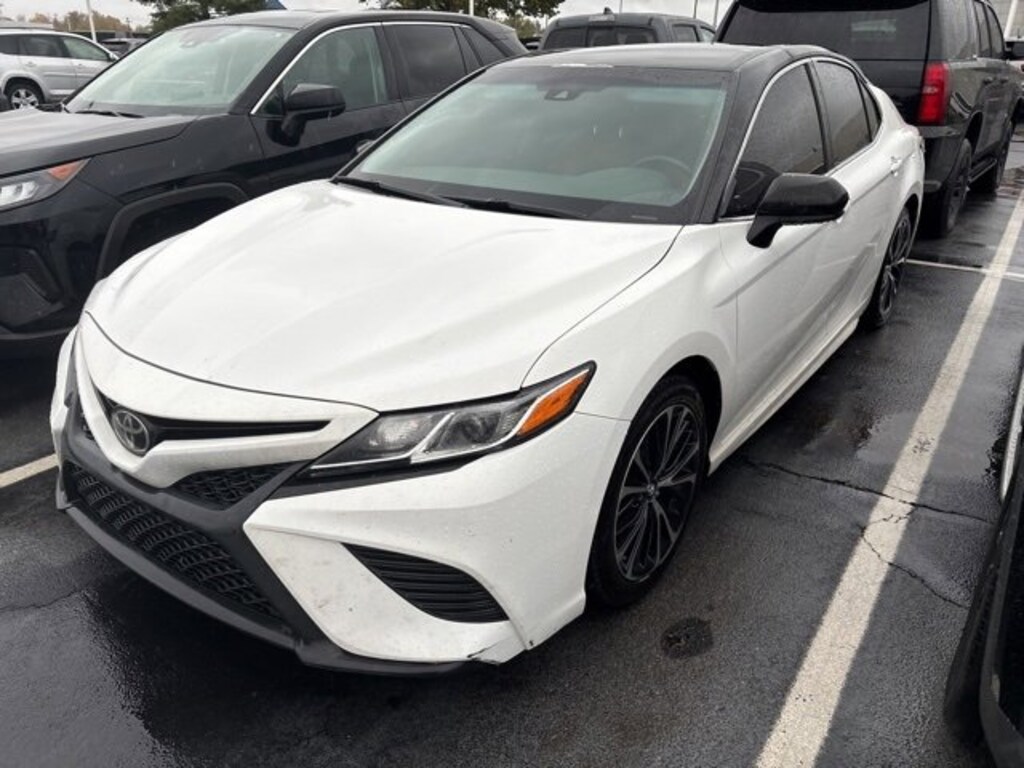 Used 2018 Toyota Camry L Sedan