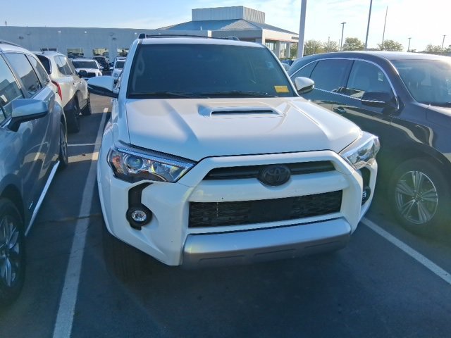 2024 Toyota 4Runner TRD Premium photo 2