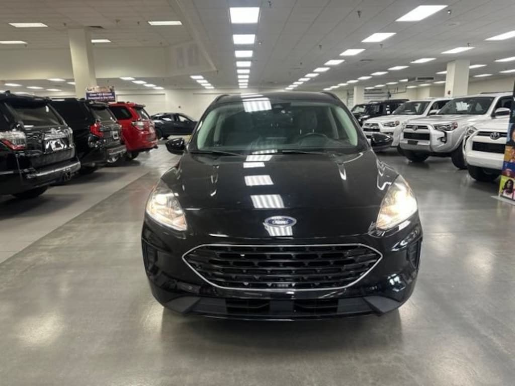 Used 2022 Ford Escape SE SUV