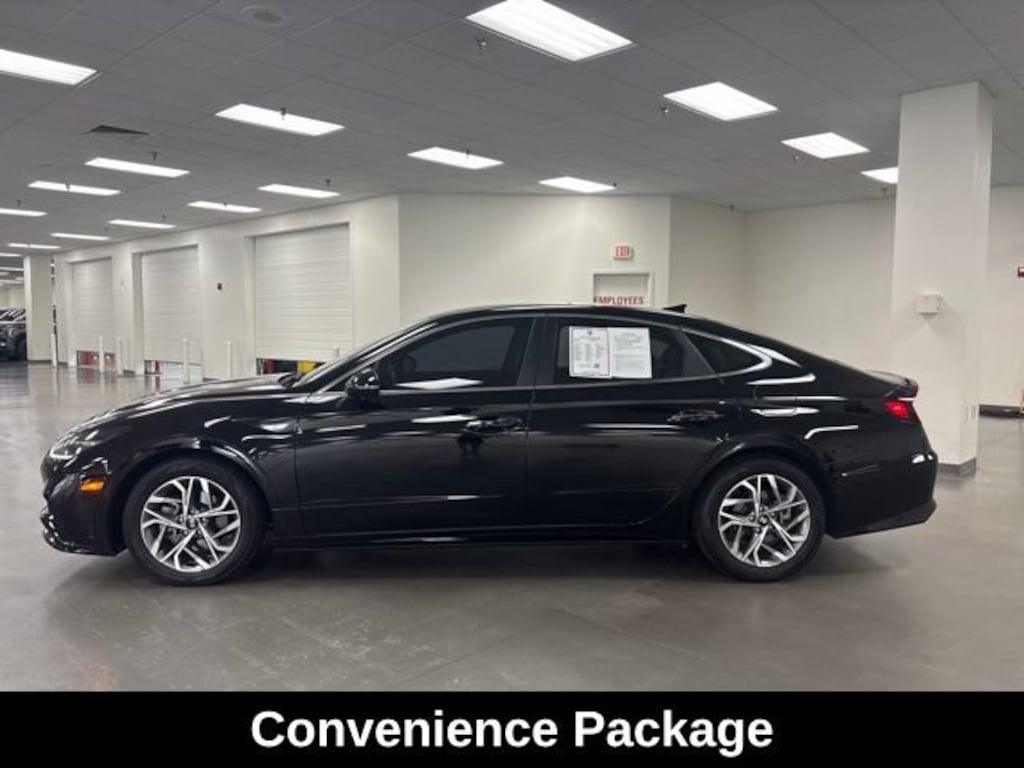 Used 2023 Hyundai Sonata SEL Sedan