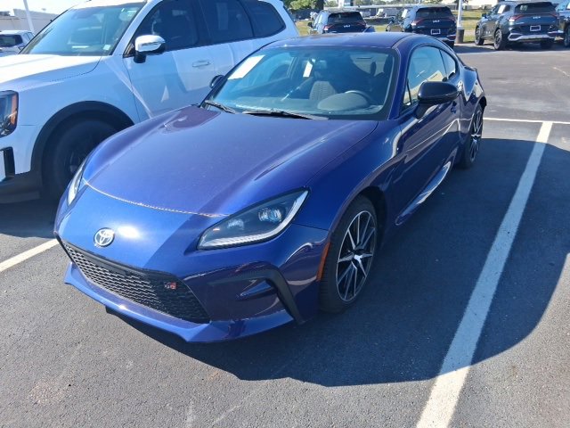2022 Toyota GR86 Base photo 3