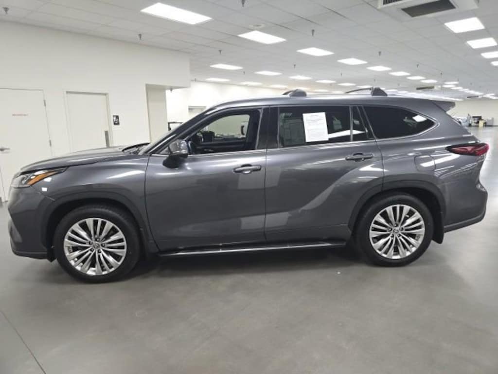 Certified 2024 Toyota Highlander Platinum SUV