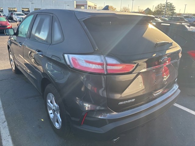 2020 Ford Edge SE photo 4