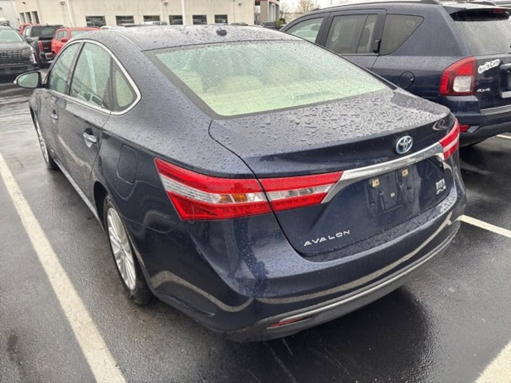 Used 2015 Toyota Avalon Hybrid XLE Touring Sedan