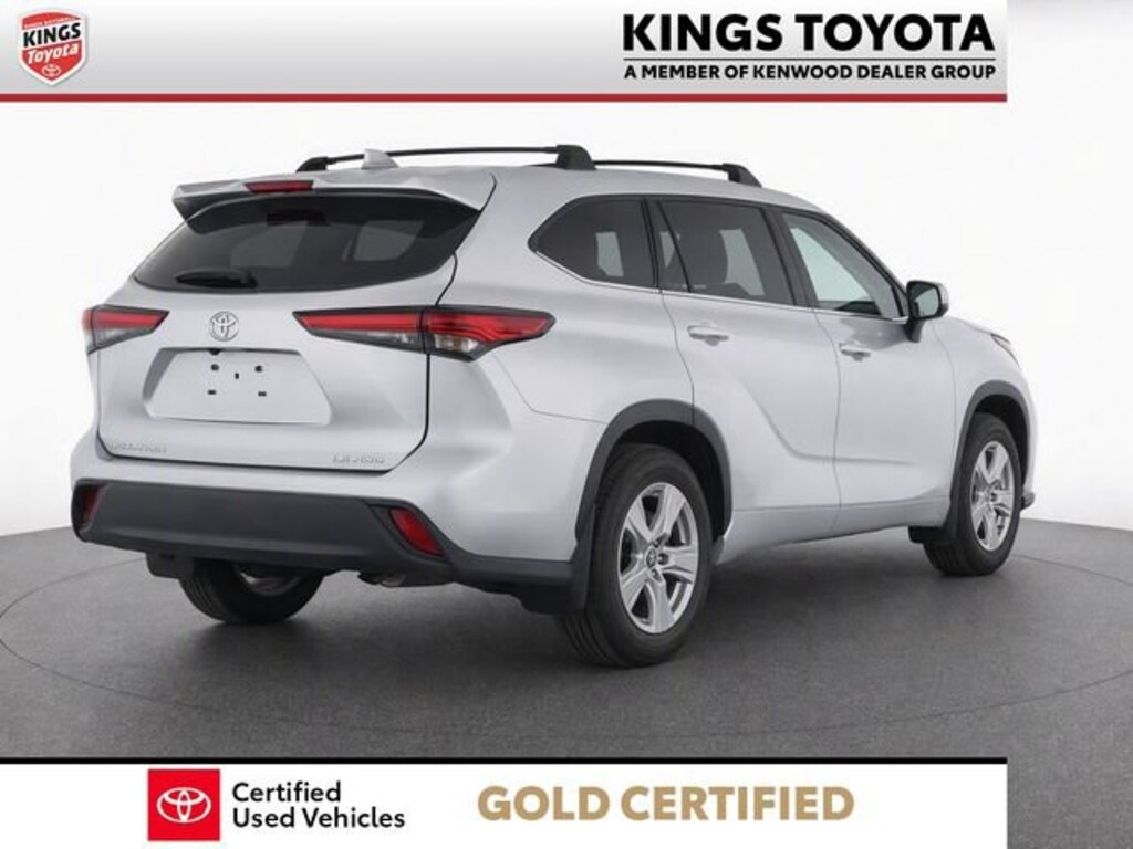 Used 2024 Toyota Highlander LE SUV