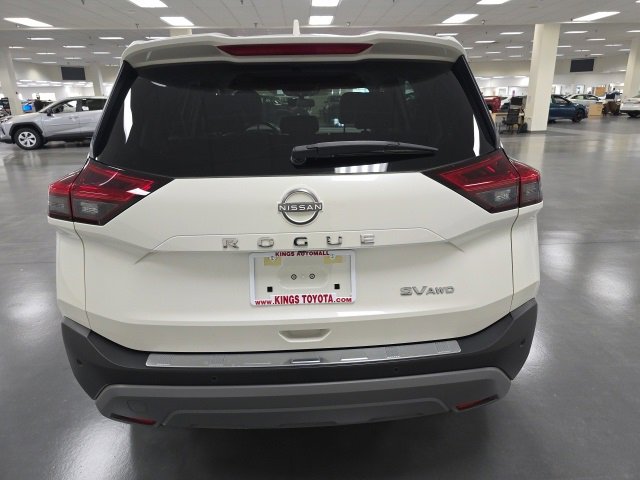 2022 Nissan Rogue SV photo 4