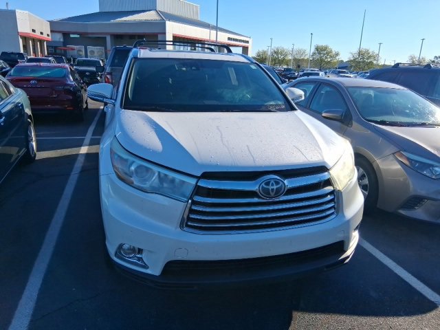 2016 Toyota Highlander Limited Platinum photo 2