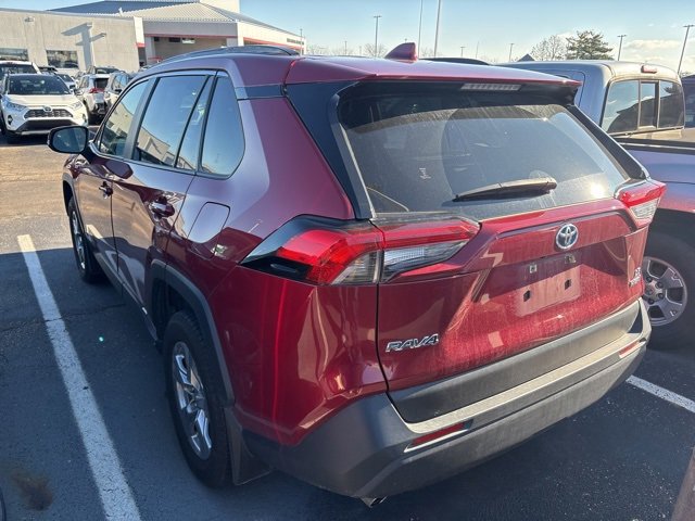 2022 Toyota RAV4 Hybrid LE photo 4