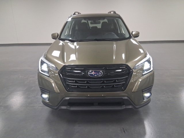 2024 Subaru Forester Limited photo 2