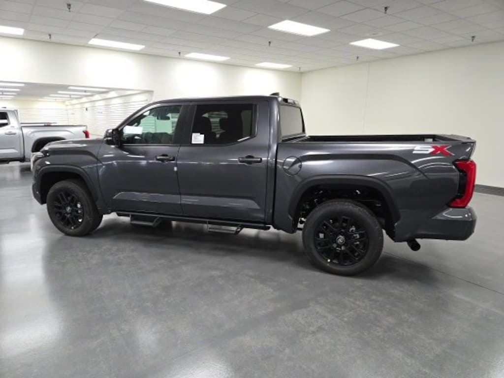 New 2026 Toyota Tundra SR5 SR5 CREWMAX 5.5