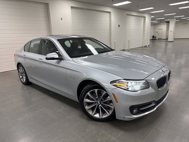 2016 BMW 5 Series 528i