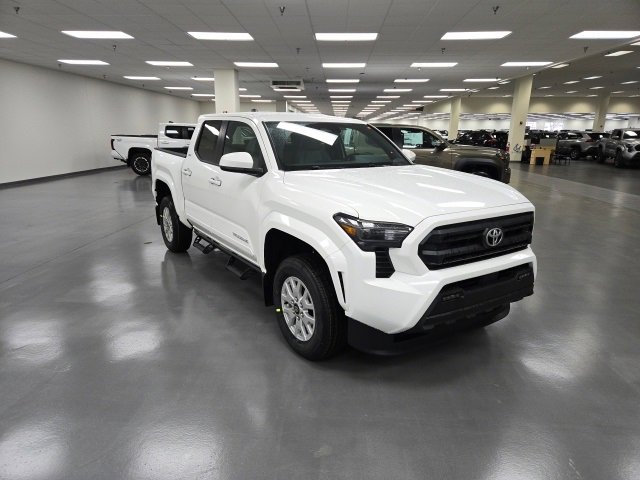 2026 Toyota Tacoma SR5's photo