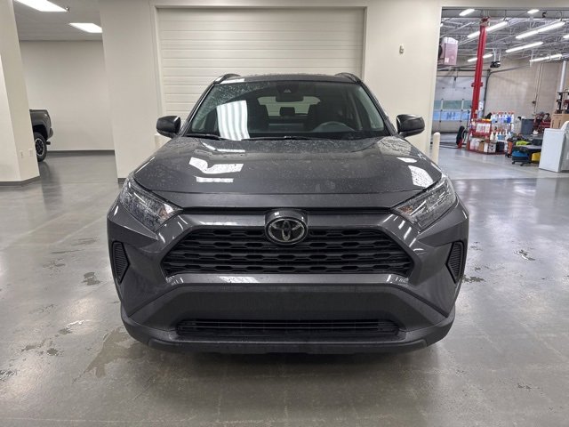 2019 Toyota RAV4 LE photo 2