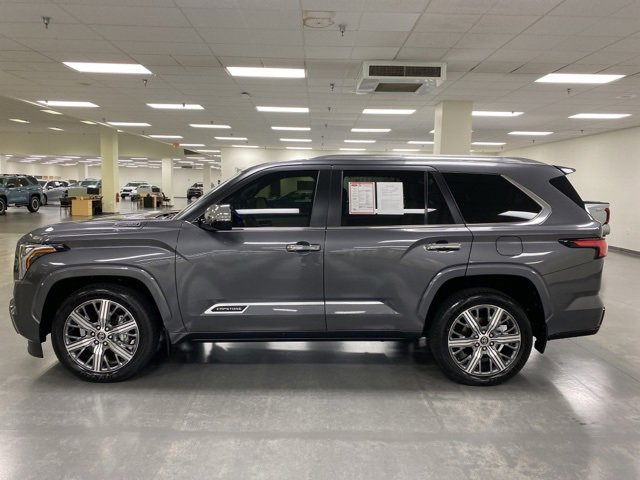 2024 Toyota Sequoia Capstone photo 4