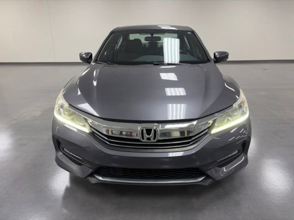 Used 2017 Honda Accord Sport SE Sedan