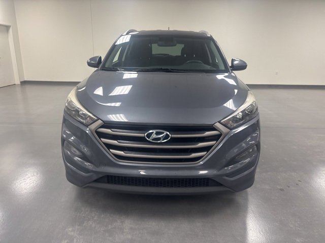 2016 Hyundai Tucson SE photo 2