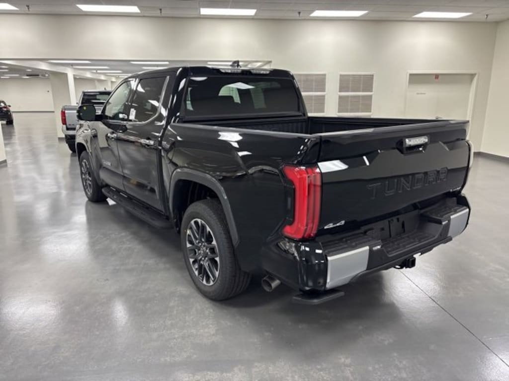 New 2026 Toyota Tundra i-FORCE MAX Limited LIMITED CREWMAX 5.5