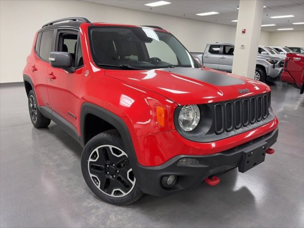 Used 2017 Jeep Renegade Trailhawk SUV