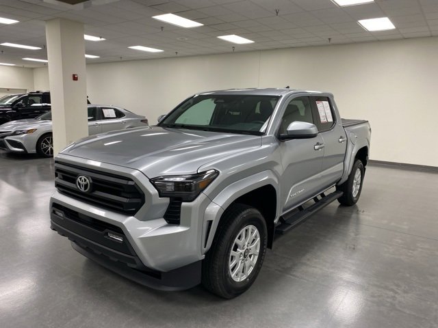 2024 Toyota Tacoma SR5 Double Cab photo 3