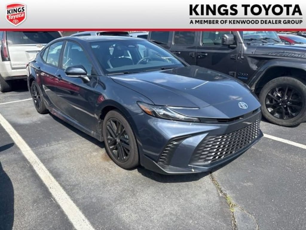 Used 2026 Toyota Camry SE Sedan