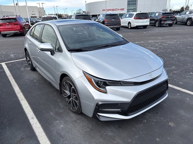 2022 Toyota Corolla SE's photo