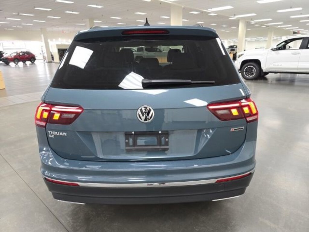 Used 2021 Volkswagen Tiguan SE SUV