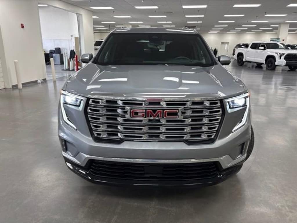 Used 2024 GMC Acadia FWD Denali SUV
