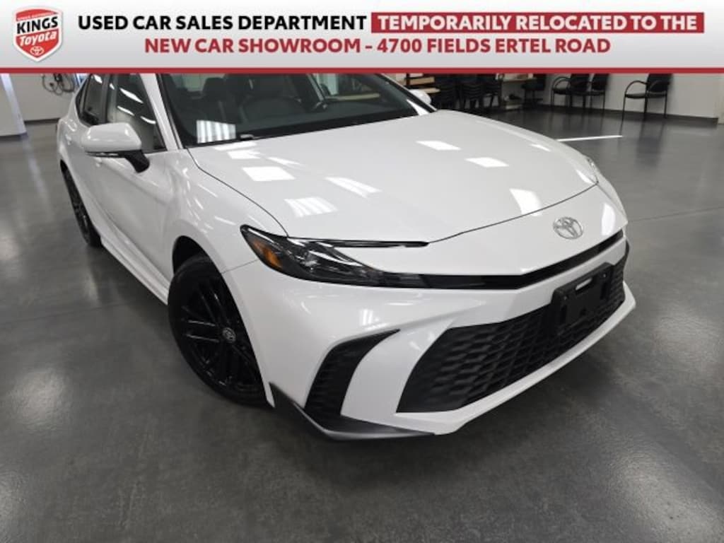 Used 2025 Toyota Camry SE Sedan