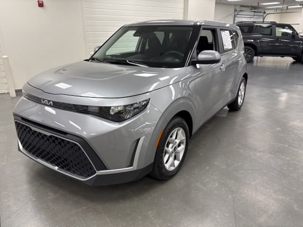 Used 2023 Kia Soul LX Hatchback