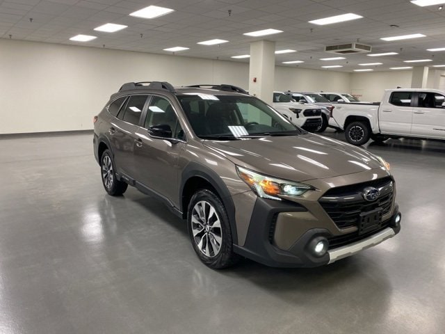 2024 Subaru Outback Limited's photo