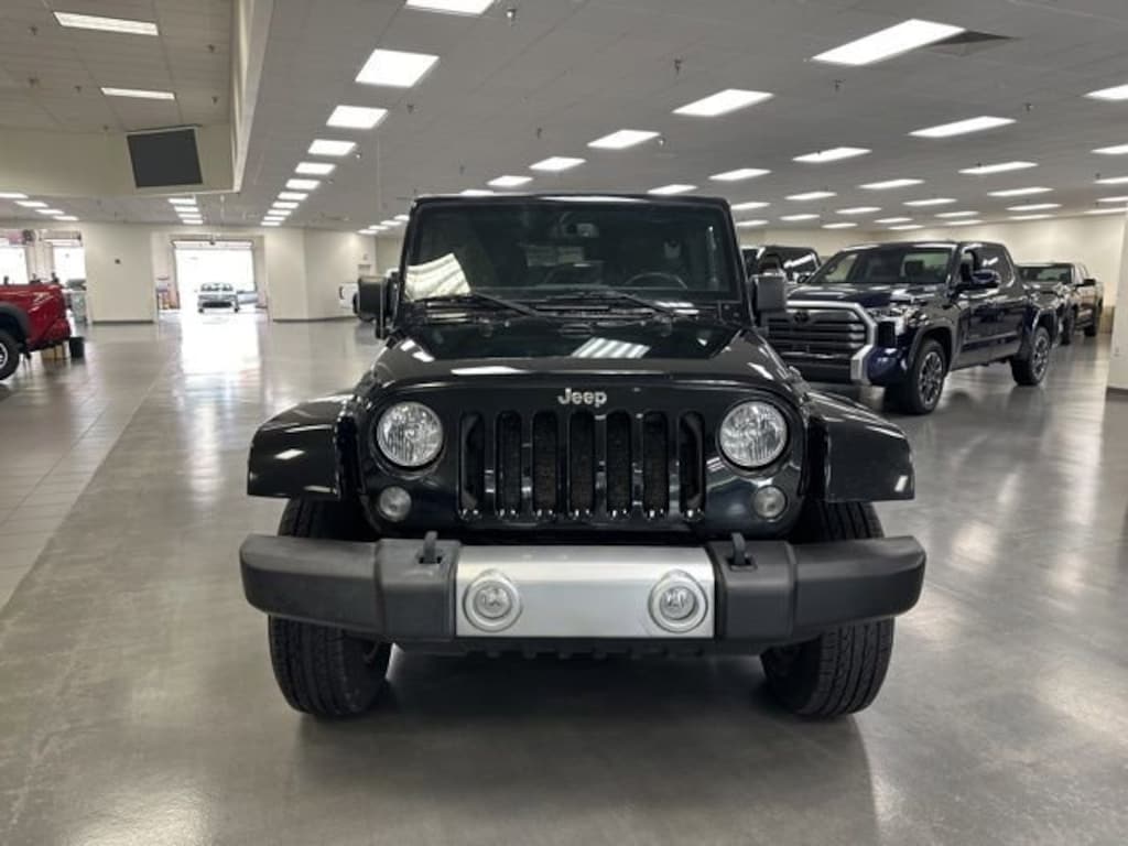 Used 2014 Jeep Wrangler Unlimited Sahara SUV