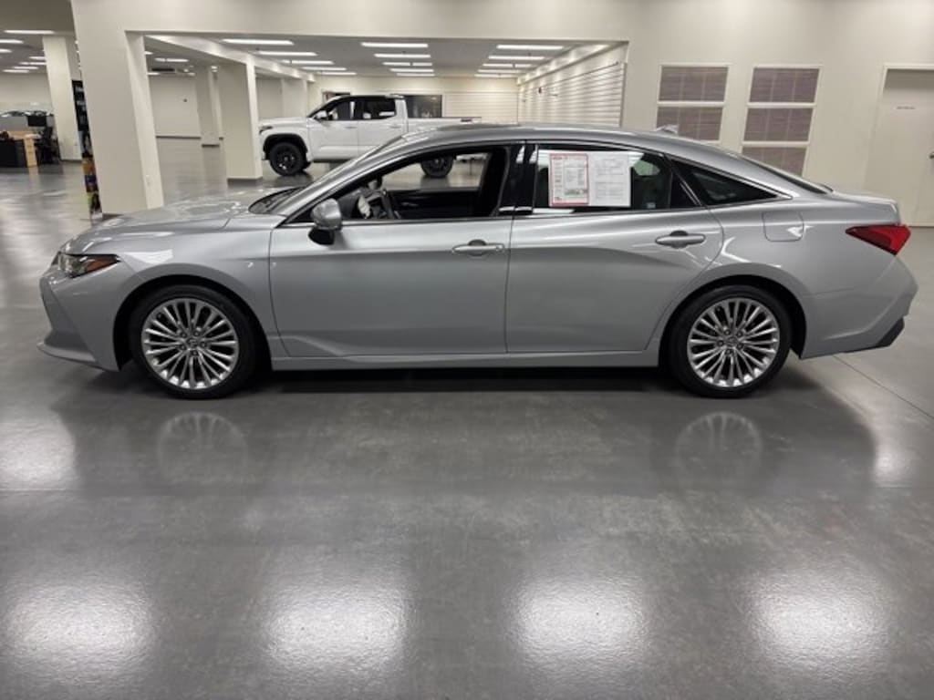 Certified 2019 Toyota Avalon Limited Sedan