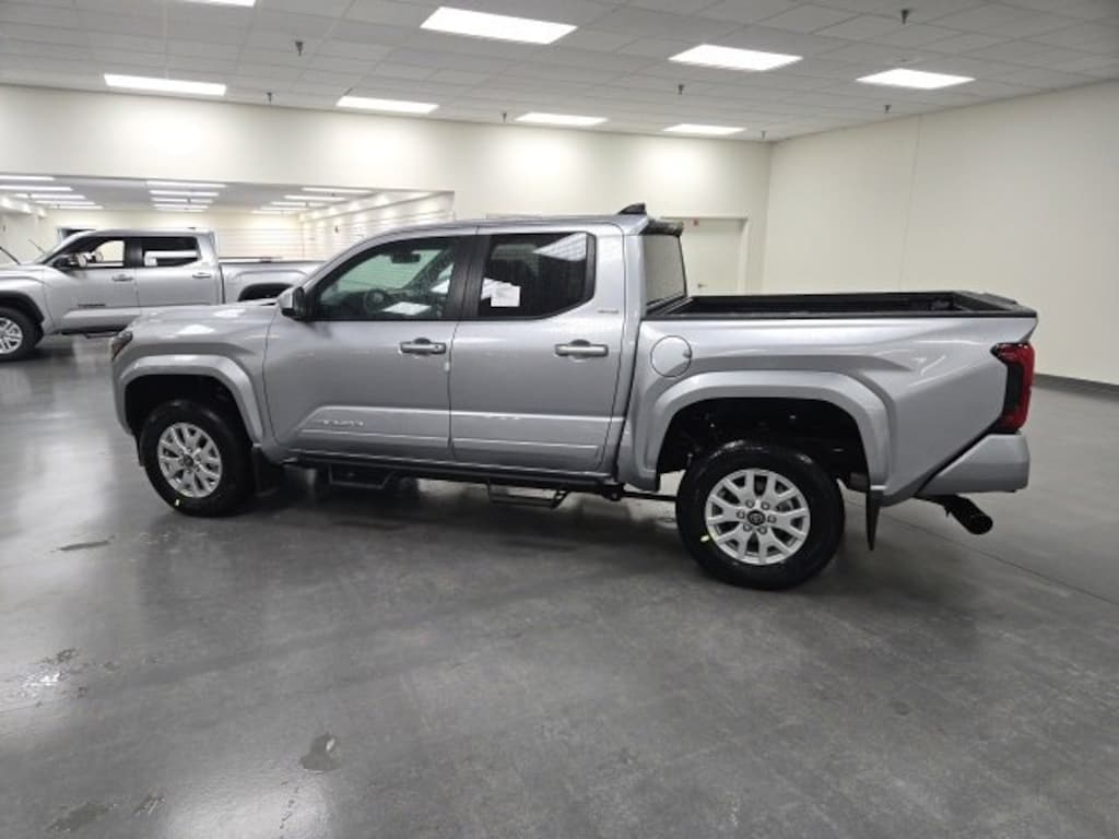New 2026 Toyota Tacoma SR5 4X4 DOUBLE CAB