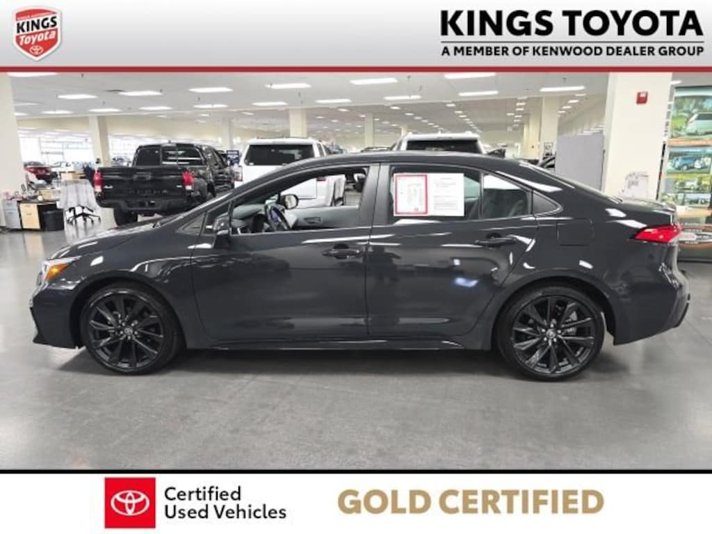 Used 2024 Toyota Corolla SE Sedan