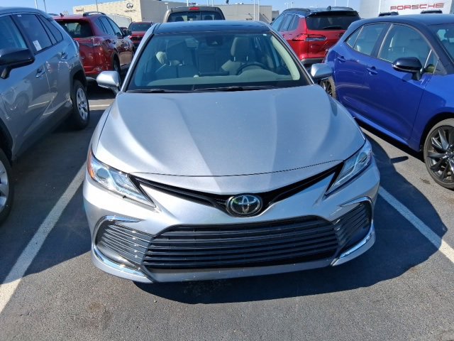 2023 Toyota Camry XLE photo 2
