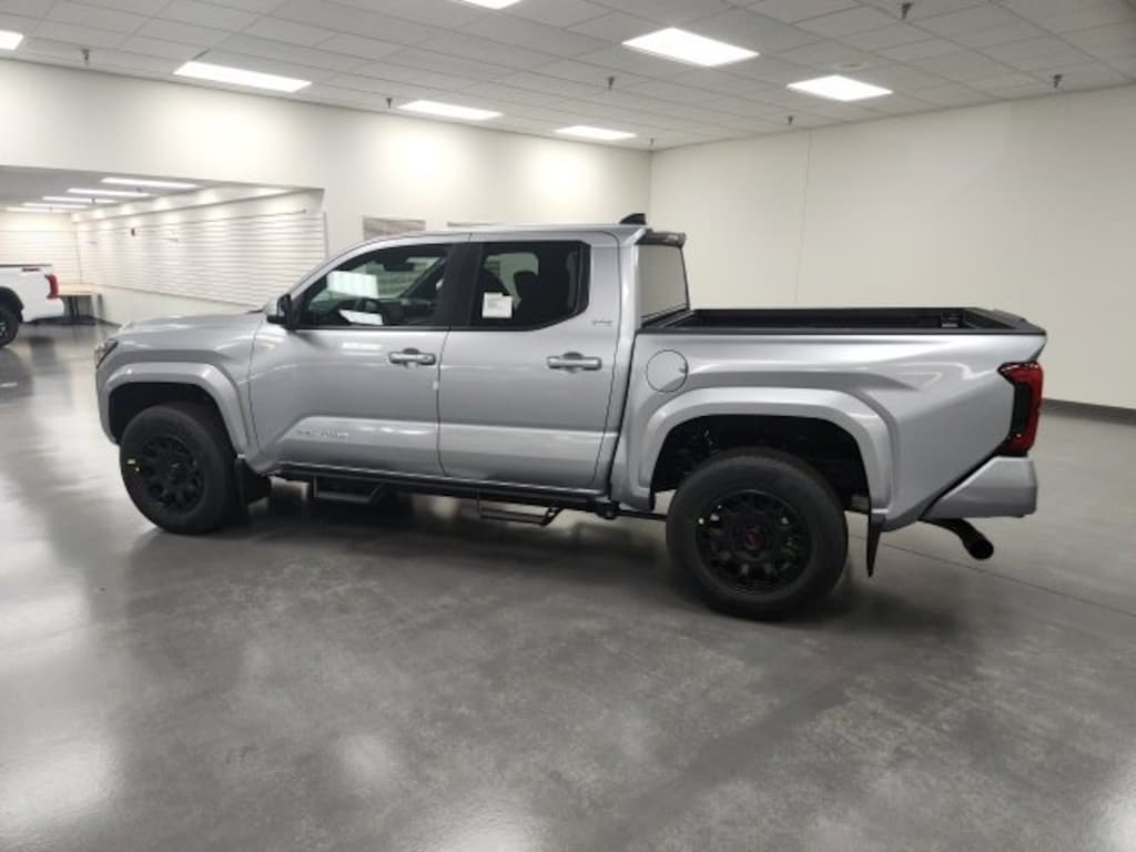 New 2025 Toyota Tacoma SR5 4X4 DOUBLE CAB