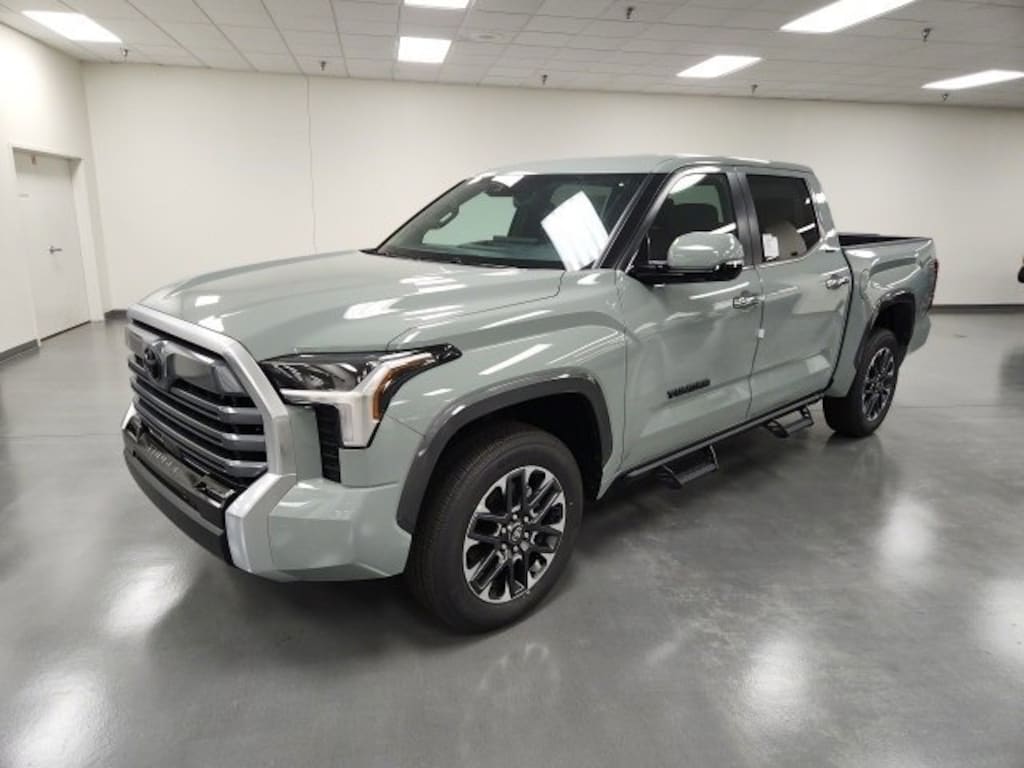 New 2026 Toyota Tundra Limited LIMITED CREWMAX 5.5