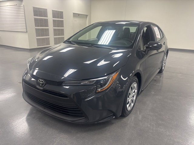 2024 Toyota Corolla LE photo 3