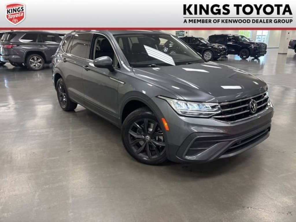 Used 2024 Volkswagen Tiguan SE SUV