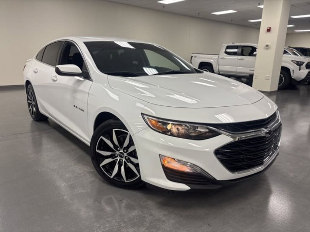Used 2024 Chevrolet Malibu RS Sedan