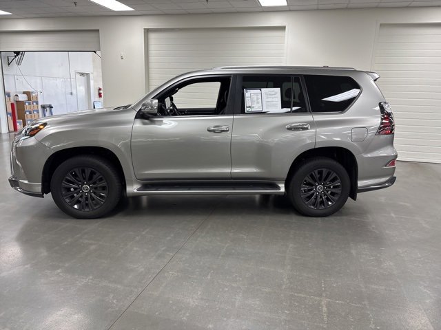 2023 Lexus GX 460 Premium photo 4