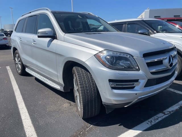2015 Mercedes Benz GL 450 photo 2