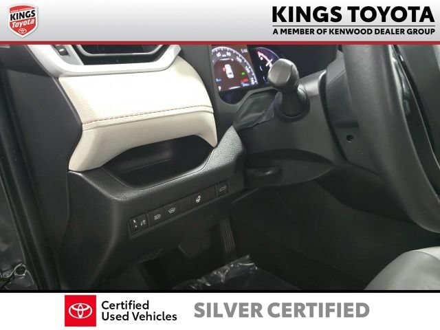 2024 Toyota RAV4 XLE Premium - Photo 17