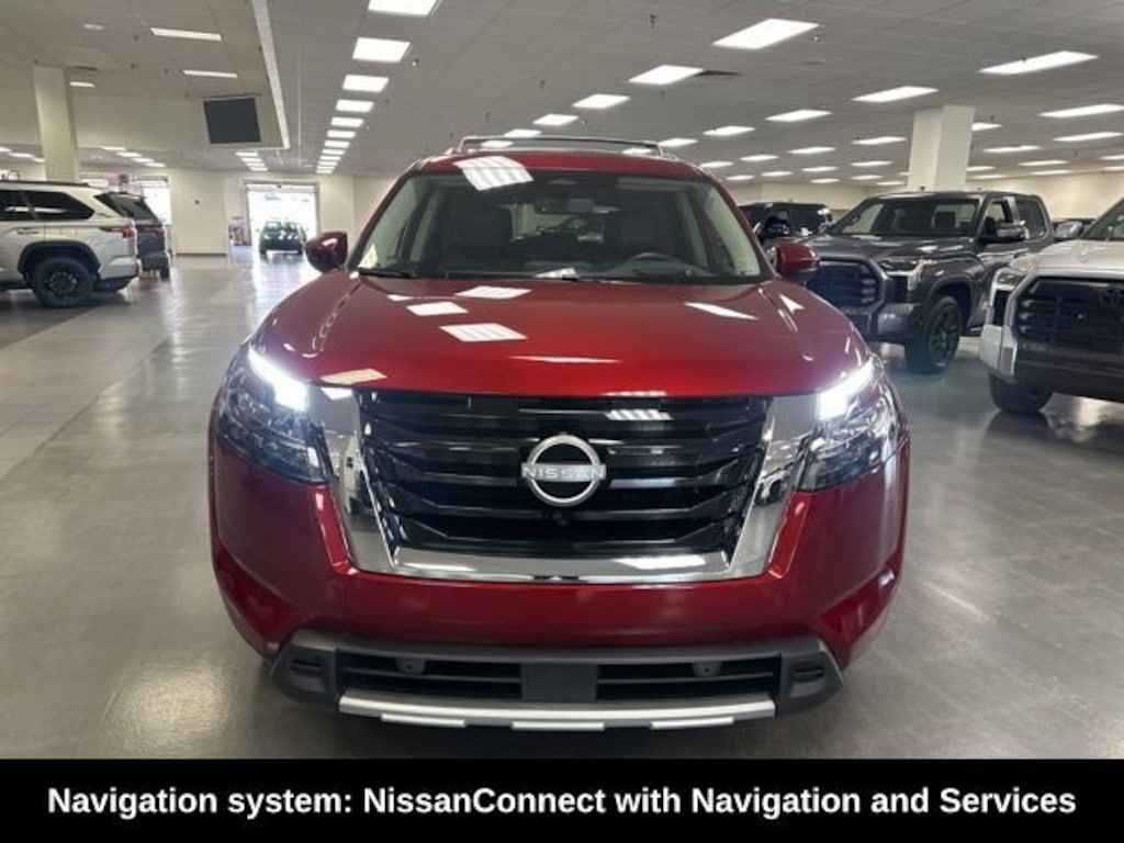 Used 2025 Nissan Pathfinder Platinum SUV