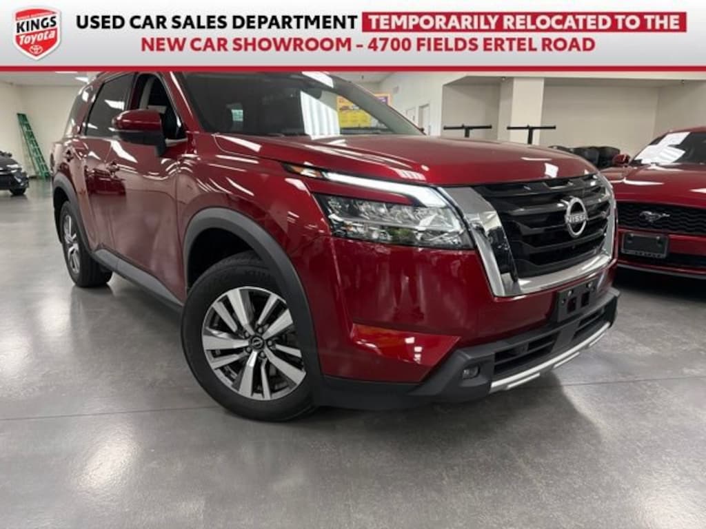 Used 2023 Nissan Pathfinder SL SUV
