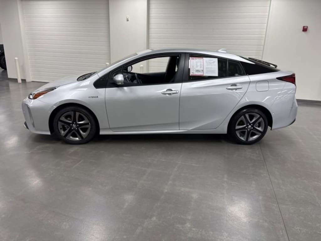 Certified 2022 Toyota Prius XLE Hatchback