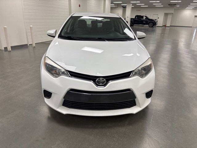 2015 Toyota Corolla L photo 2