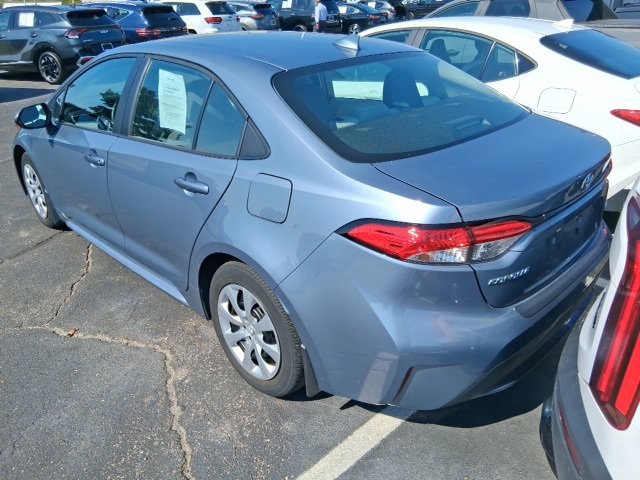 2021 Toyota Corolla LE photo 4