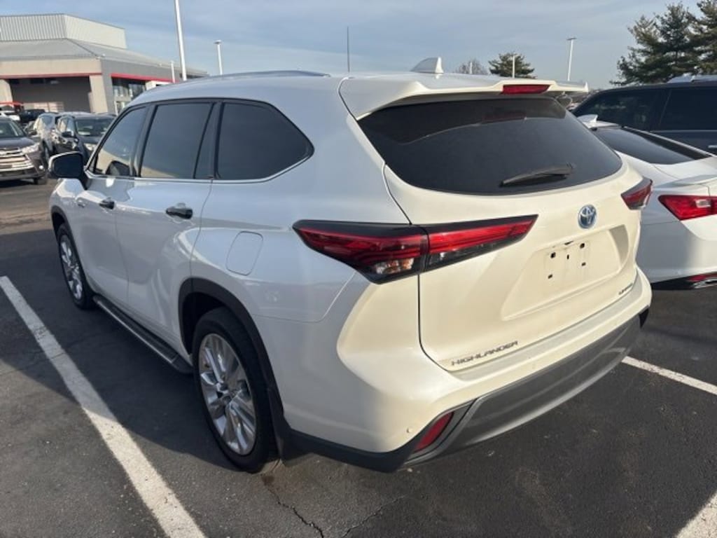 Used 2021 Toyota Highlander Hybrid Hybrid Limited SUV