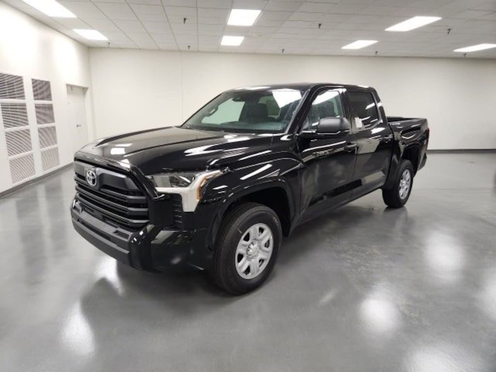 New 2026 Toyota Tundra SR SR CREWMAX 5.5